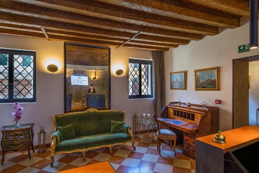 Sonder Salute Palace 3* Venedig