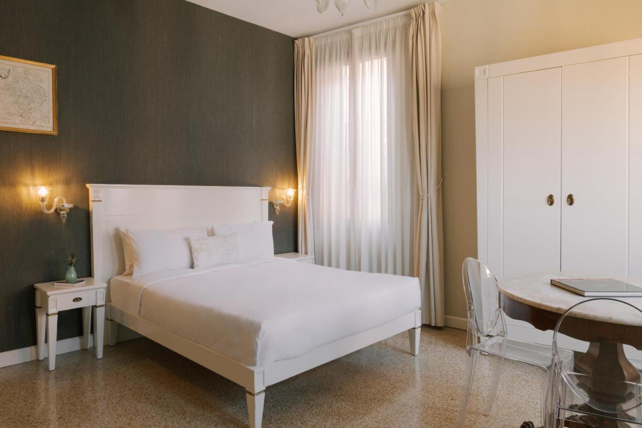 Sonder Salute Palace Hotel 3*