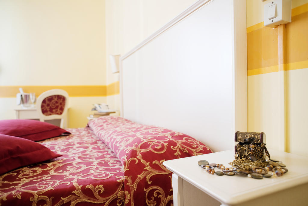 Hotel Sonder Salute Palace 3*