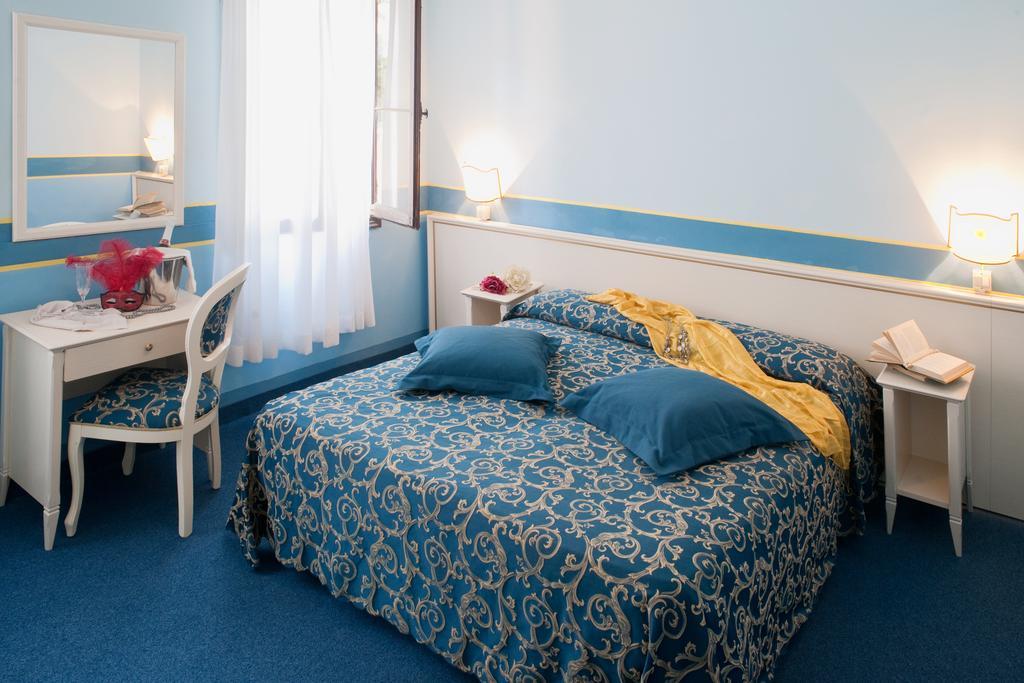 Hotel Sonder Salute Palace 3*