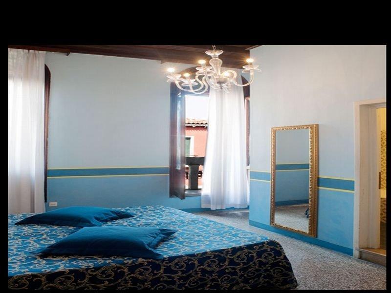 Sonder Salute Palace 3* Venedig